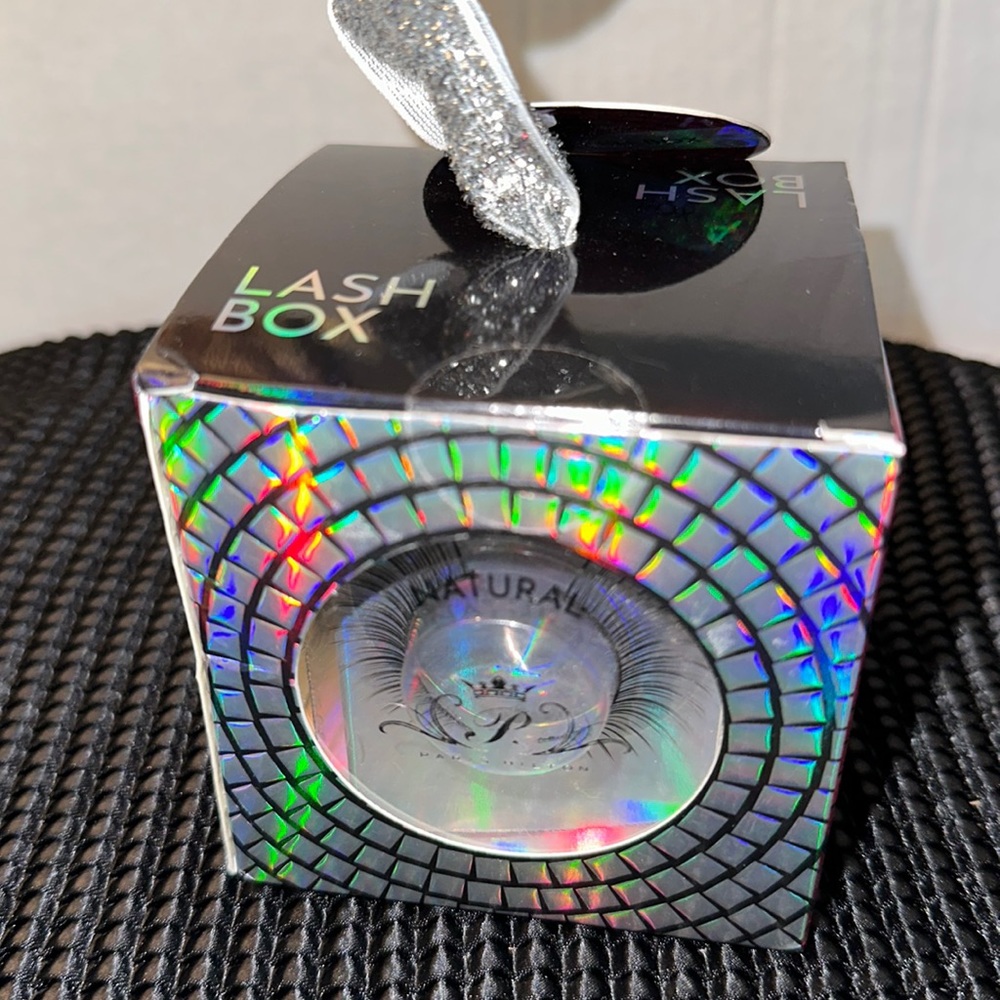 🆕Lash Box